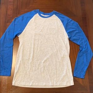 Old Navy Full Sleeve baseball tee